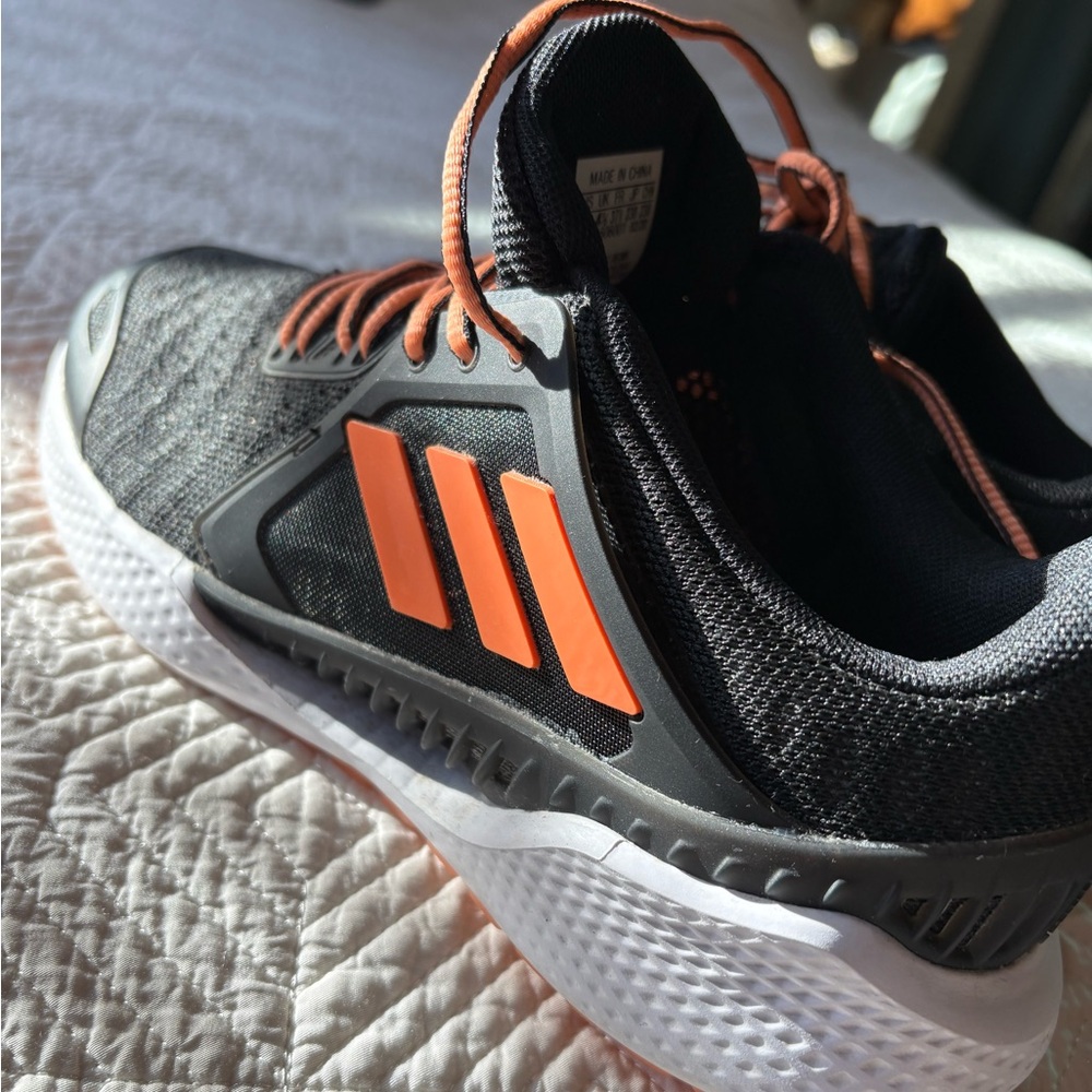Women’s Adidas black and orange sneakers Barely used